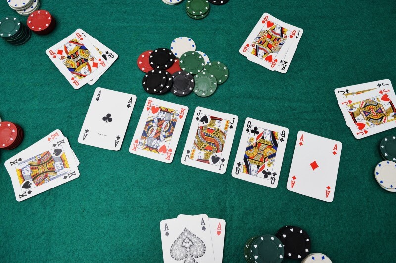 Cách rèn luyện kỹ năng chơi Poker