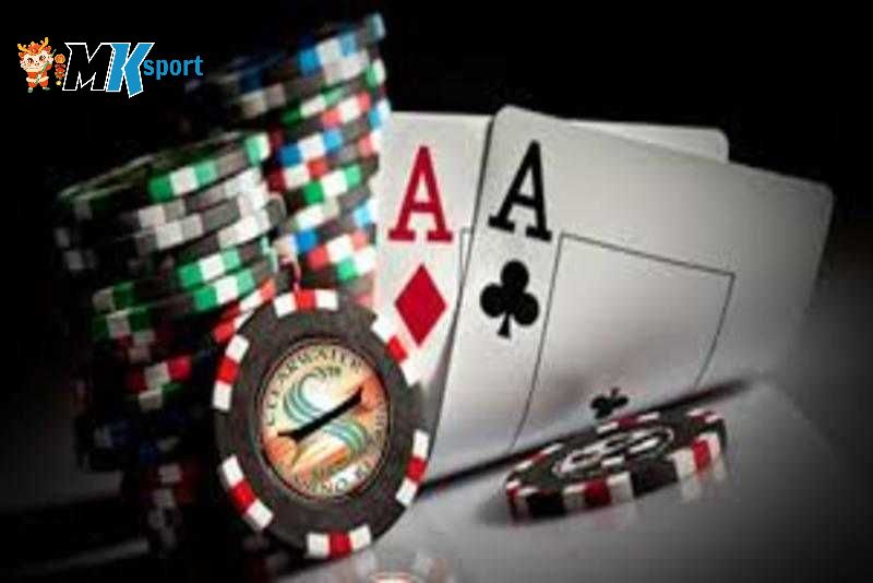 Hé lộ chiến thuật chơi bài poker online đỉnh cao thắng lớn